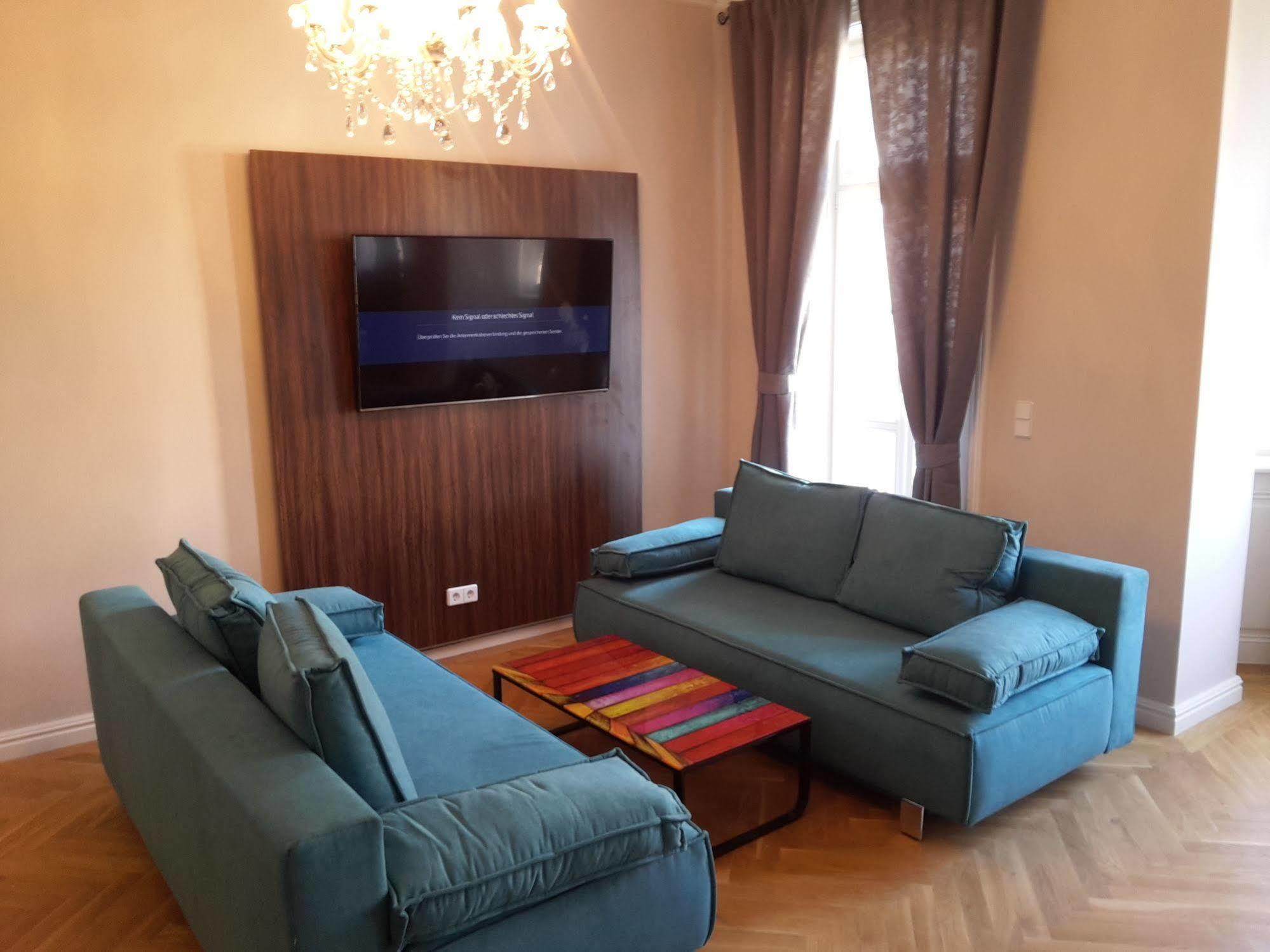 Imperial Apartments Schoenbrunn - Contactless Check-In Vídeň Exteriér fotografie